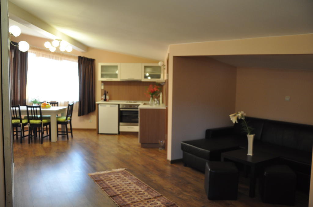 ספרבה בניה Rado Apartments חדר תמונה