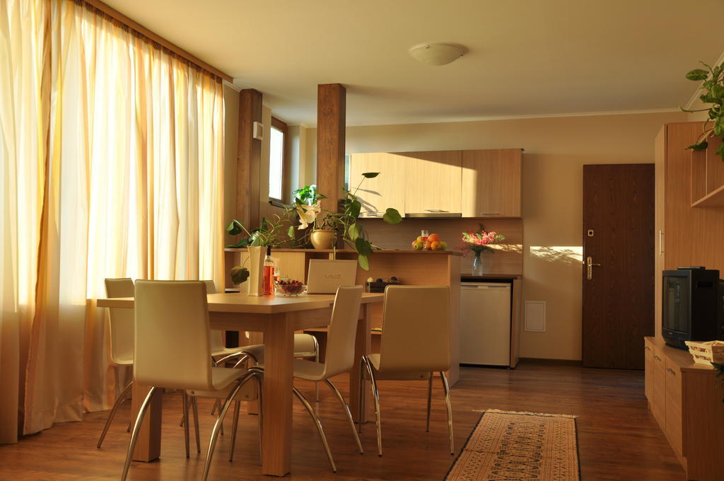 ספרבה בניה Rado Apartments חדר תמונה